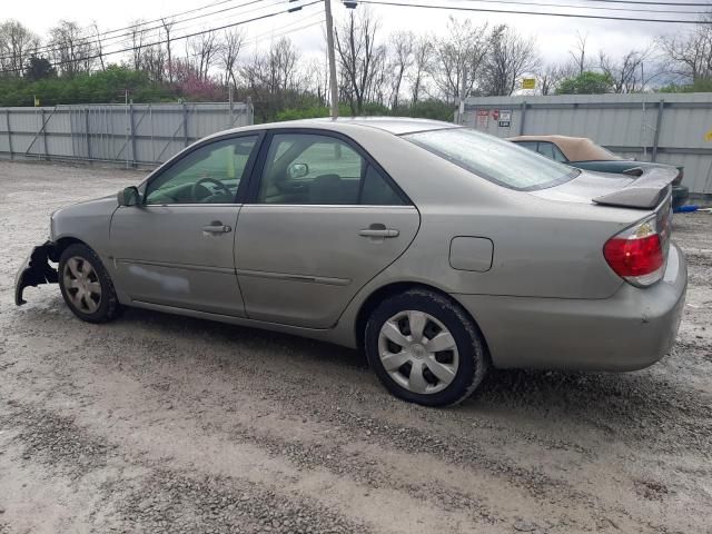 2005 Toyota Camry LE