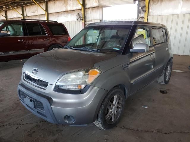 2010 KIA Soul +