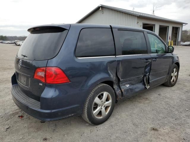 2009 Volkswagen Routan SE