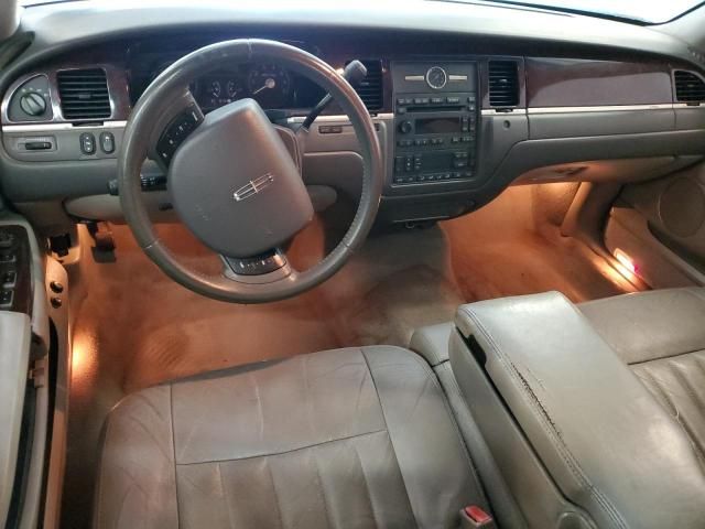 2006 Lincoln Town Car Signature