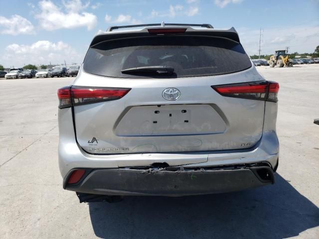 2022 Toyota Highlander XLE