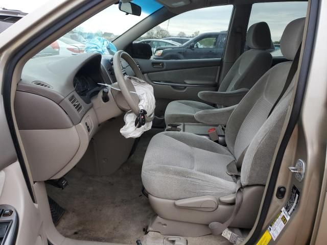 2007 Toyota Sienna CE