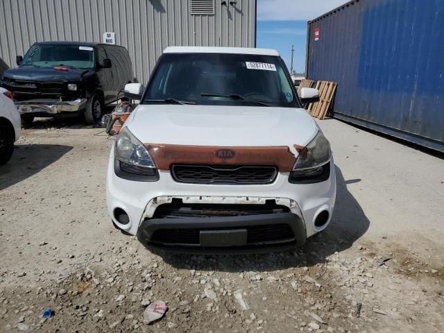 2013 KIA Soul +