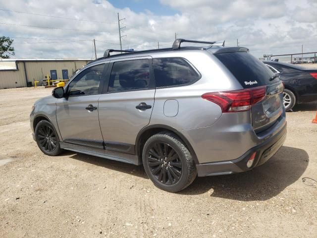 2020 Mitsubishi Outlander SE