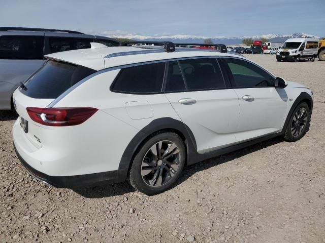 2018 Buick Regal Tourx Essence