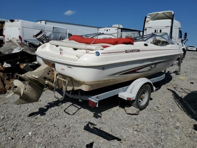 2005 Glastron Boat