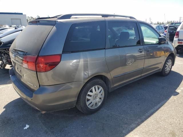 2004 Toyota Sienna CE