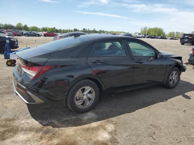 2024 Hyundai Elantra SE