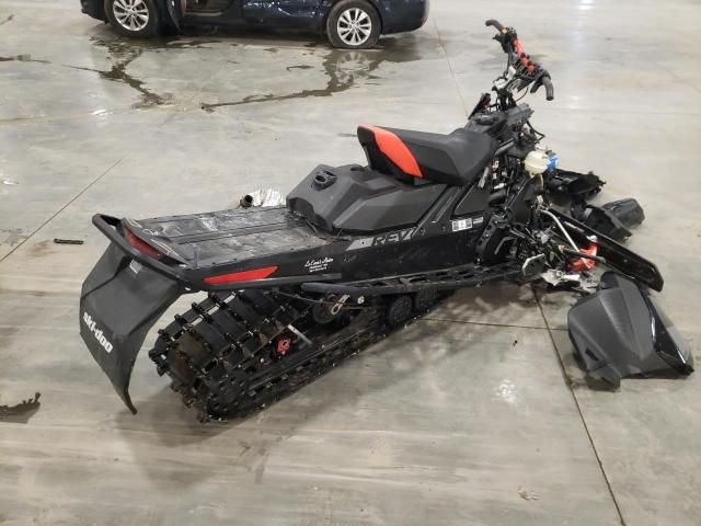 2020 Skidoo Renegade