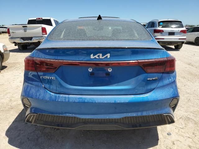 2022 KIA Forte GT Line