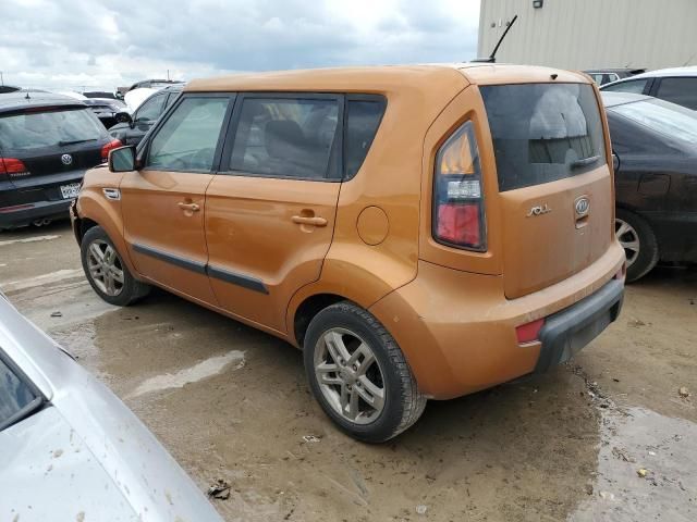 2011 KIA Soul +