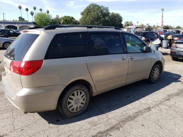 2009 Toyota Sienna CE