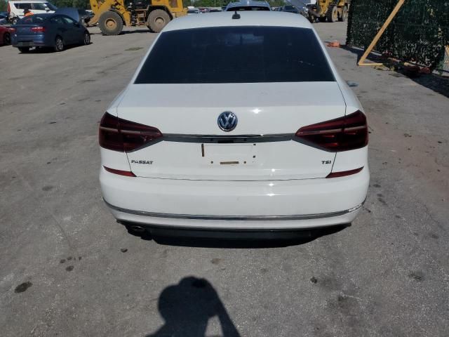 2017 Volkswagen Passat R-Line