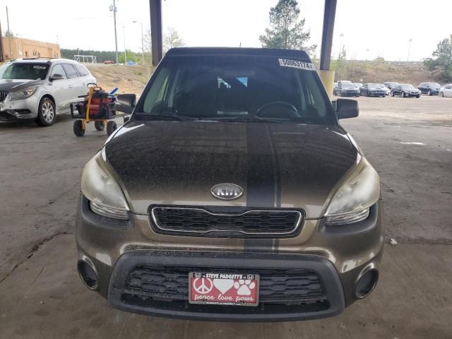 2013 KIA Soul +