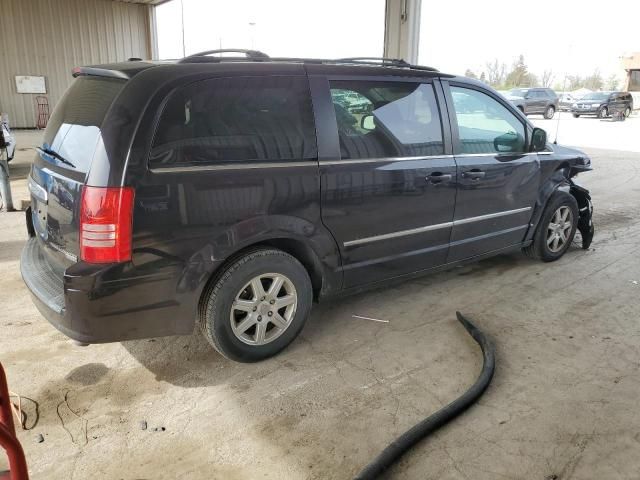 2010 Chrysler Town & Country Touring