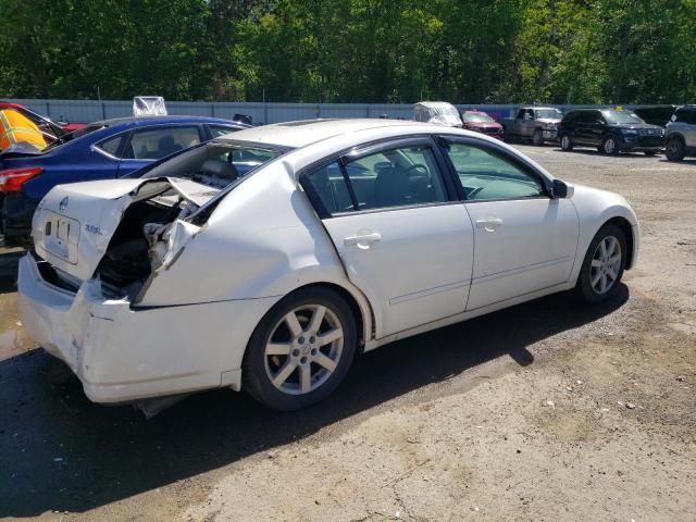 2004 Nissan Maxima SE