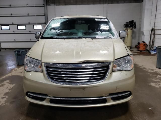 2011 Chrysler Town & Country Touring L