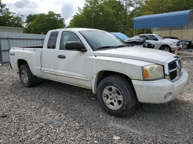 2005 Dodge Dakota SLT