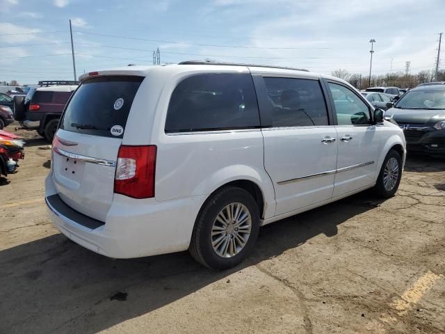 2014 Chrysler Town & Country Touring L