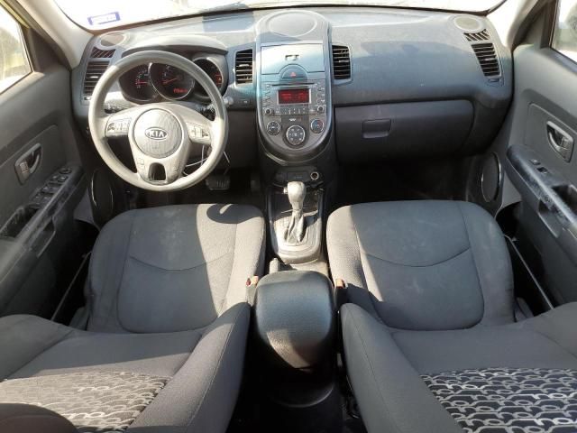 2011 KIA Soul +