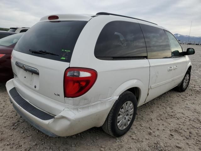 2006 Chrysler Town & Country LX