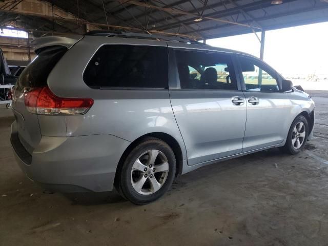 2013 Toyota Sienna LE