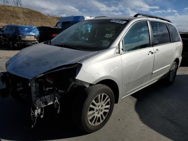 2009 Toyota Sienna LE