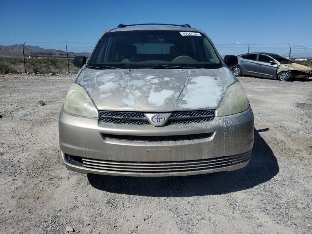 2004 Toyota Sienna CE