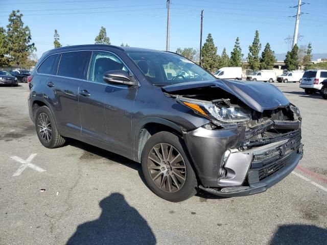 2017 Toyota Highlander SE