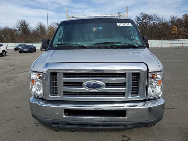 2010 Ford Econoline E250 Van