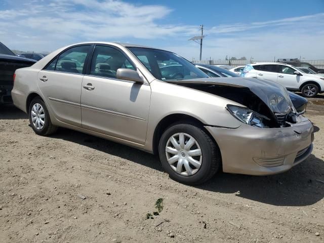 2005 Toyota Camry LE