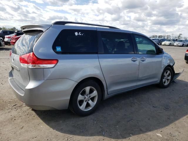 2011 Toyota Sienna LE