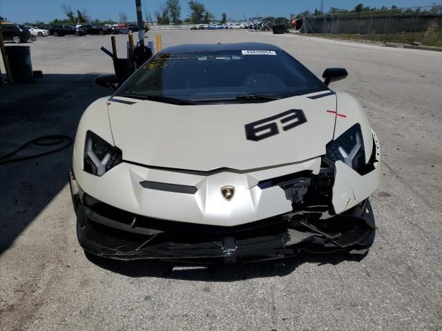 2020 Lamborghini Aventador SVJ