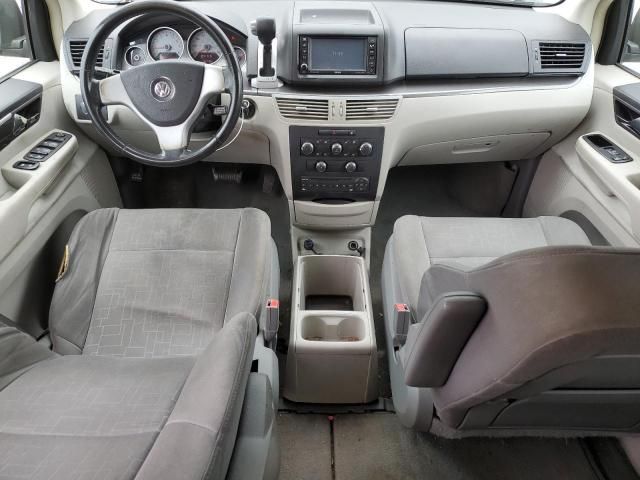 2009 Volkswagen Routan SE