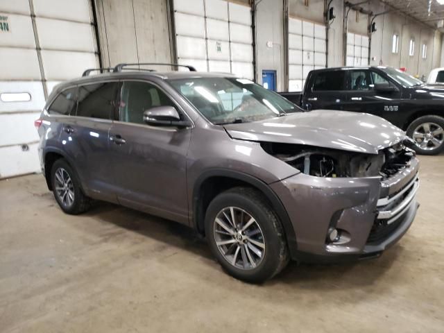 2018 Toyota Highlander SE