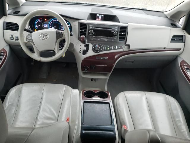 2011 Toyota Sienna XLE