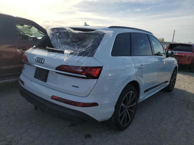 2021 Audi Q7 Premium Plus