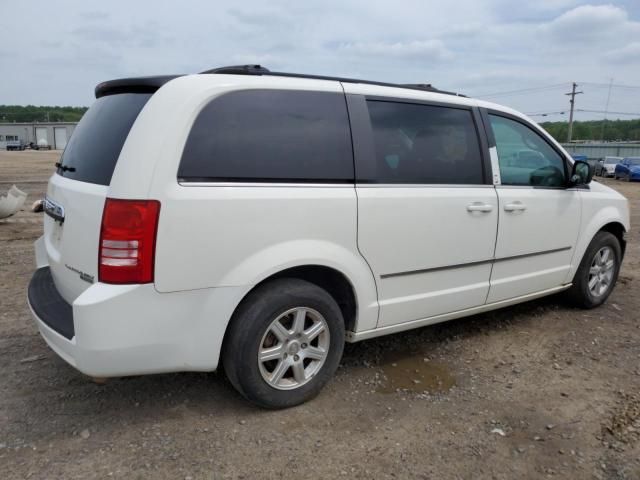 2010 Chrysler Town & Country Touring