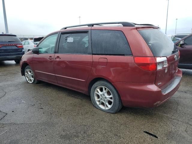 2004 Toyota Sienna CE