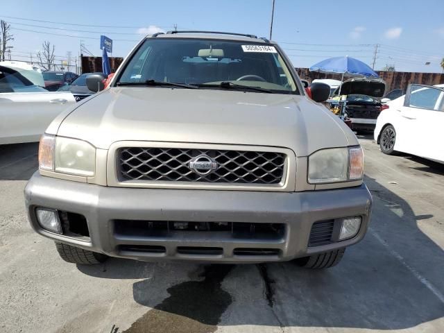 2000 Nissan Pathfinder LE