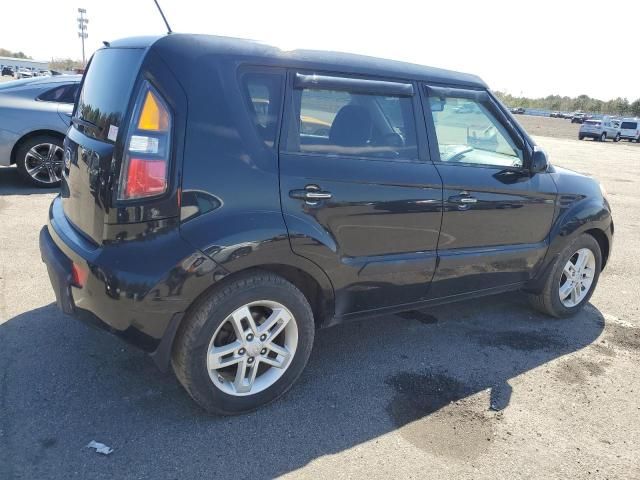 2011 KIA Soul +