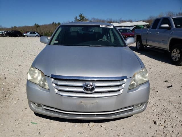 2005 Toyota Avalon XL