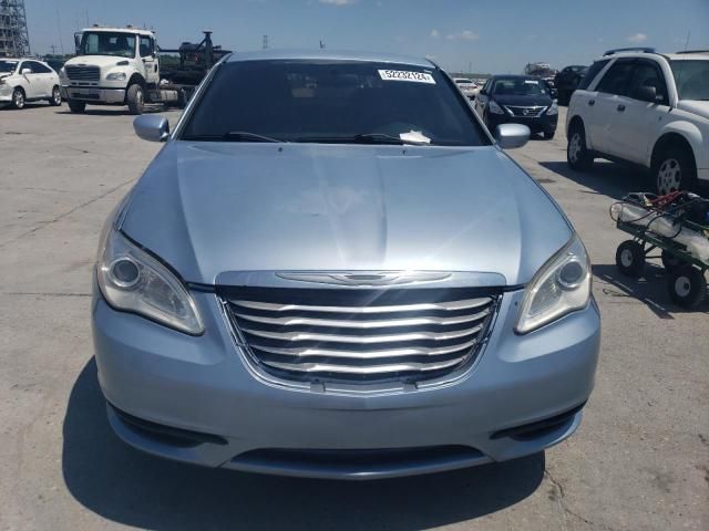 2013 Chrysler 200 Touring