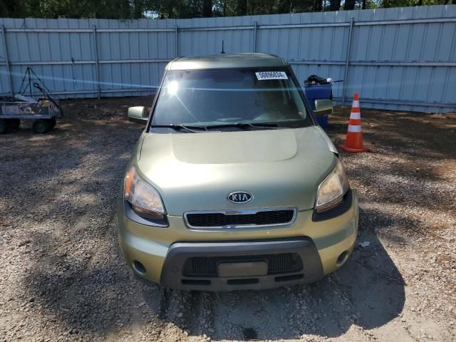 2010 KIA Soul +