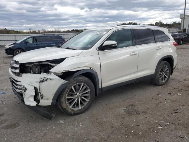 2019 Toyota Highlander SE