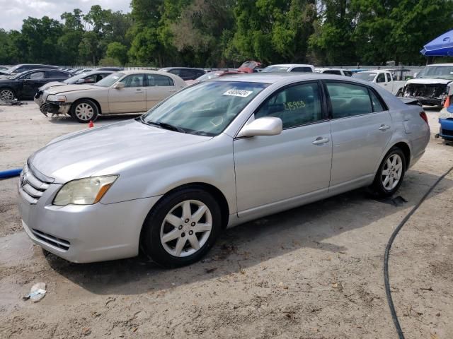 2005 Toyota Avalon XL