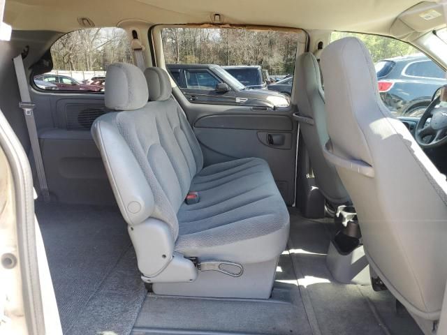 2005 Chrysler Town & Country