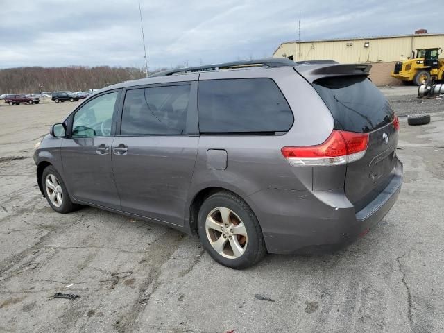 2011 Toyota Sienna LE