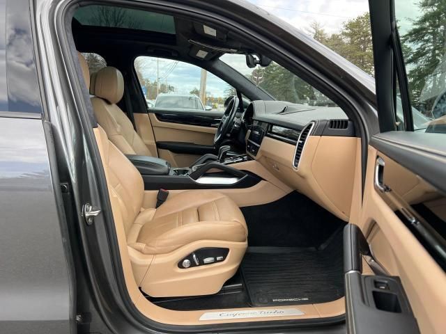 2019 Porsche Cayenne Turbo