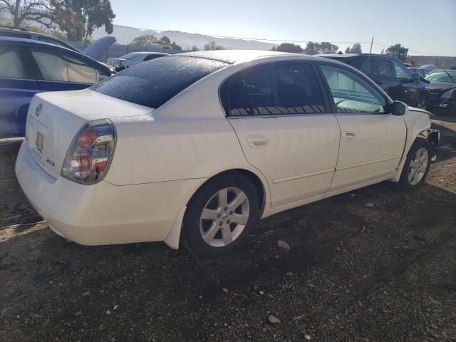 2004 Nissan Altima Base